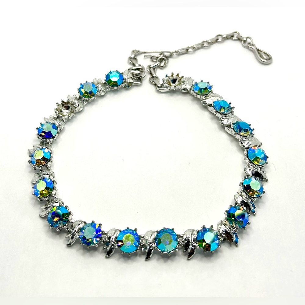Coro - Aurora Borealis Necklace